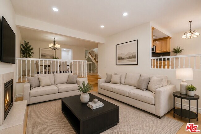 Building Photo - 17241 Palisades Cir