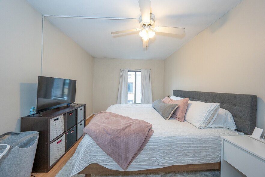 Building Photo - 765 N Ringgold St