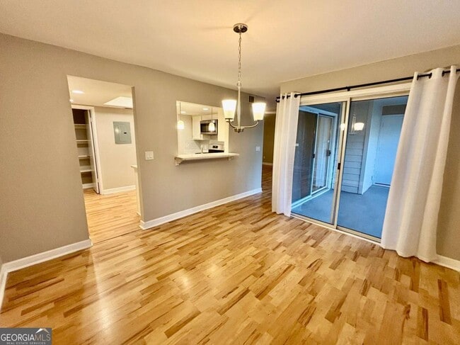 Building Photo - 58 Rumson Ct