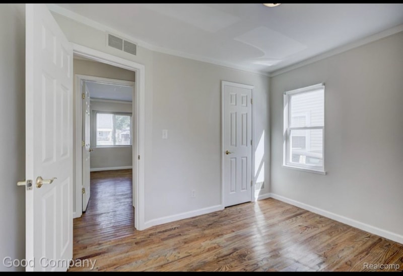 Building Photo - 600 Kalama Ave