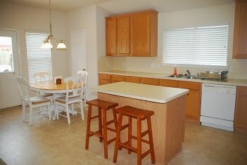 Building Photo - 21534 Oak Park Trails Dr