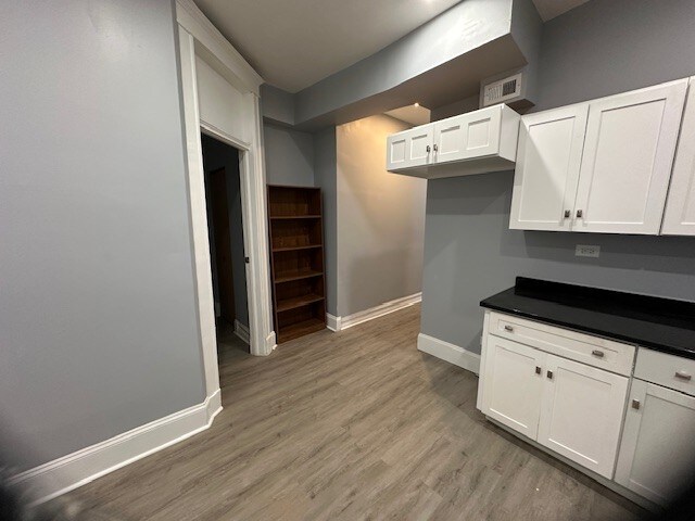 Building Photo - 1945 S Kedzie Ave