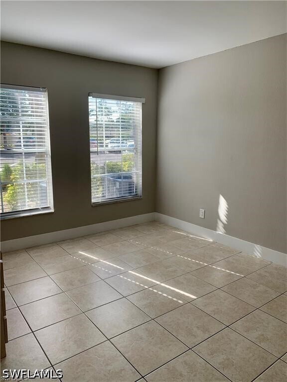 Building Photo - 116 Santa Clara Dr