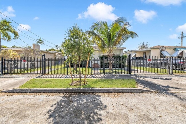 Building Photo - 1176 NW 48th St