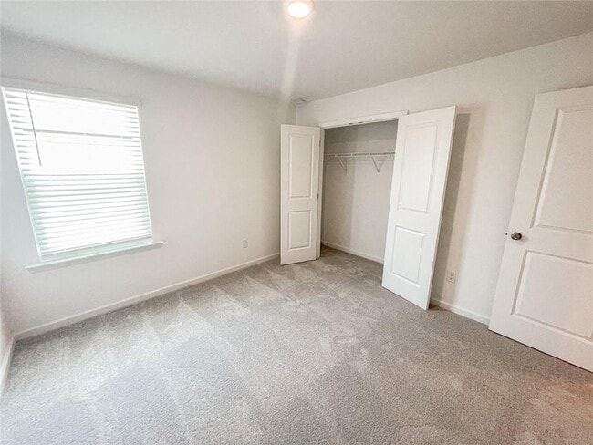 Building Photo - 169 Peregrine Point