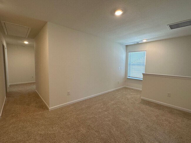 Building Photo - 865 Barley Lp