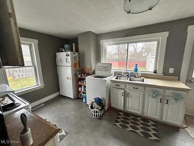 Building Photo - 300 West St