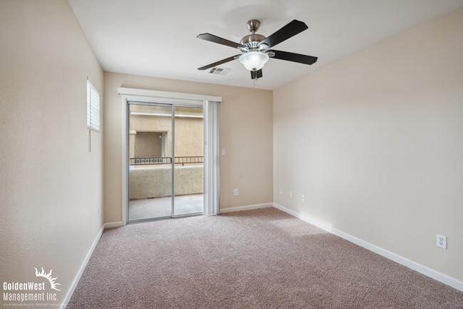 Building Photo - Charming Two-Story 3Bdm 2.5Ba Home in North Las Vegas!