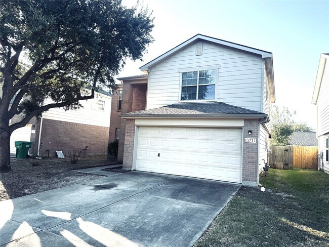 Building Photo - 15711 Western Skies Dr