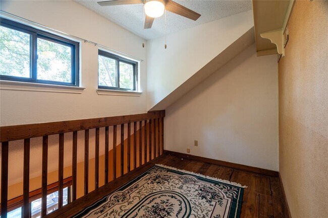Building Photo - 12710 Timberside Dr