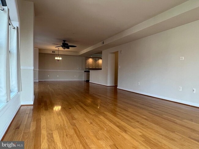 Building Photo - 485 Harbor Side St