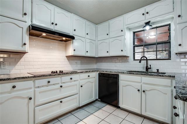 Building Photo - 8966 Hialeah Cir S
