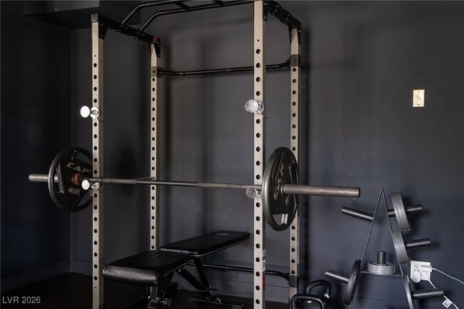 Building Photo - 2940 Rosanna St