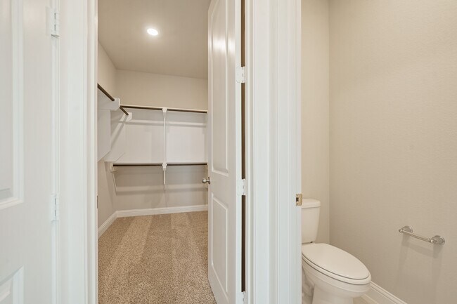 Building Photo - 721 Ocean Palms Dr