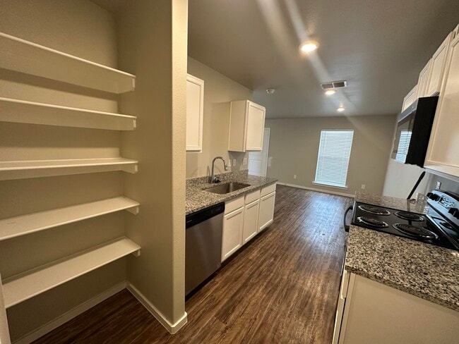 Building Photo - 3505 Tiffin Ave