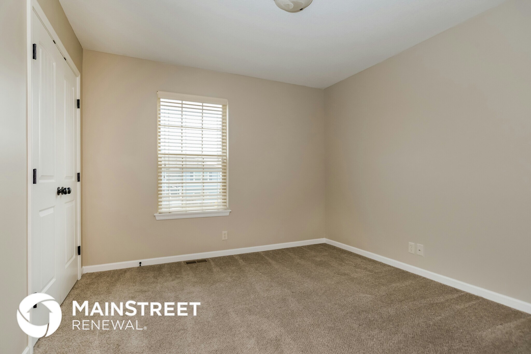 Building Photo - 1400 N 9th St E