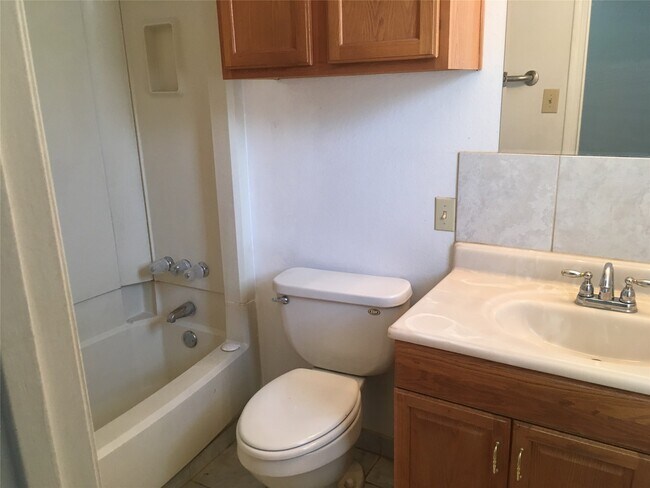 Building Photo - 21026 Settlers Valley Dr