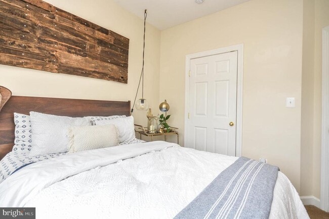 Building Photo - 6242 Levi Ct