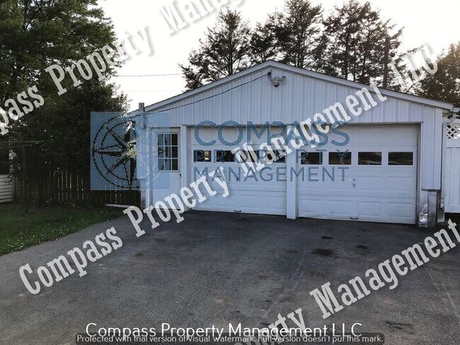 Building Photo - $1,295 - 3 Bed, 1 Bath Apartment - Paradise