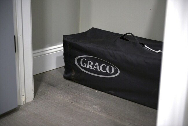 Building Photo - 153 Labelle St