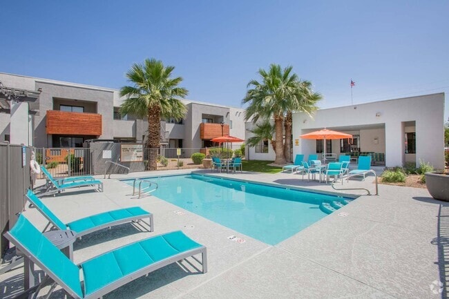 Building Photo - Portola Glendale