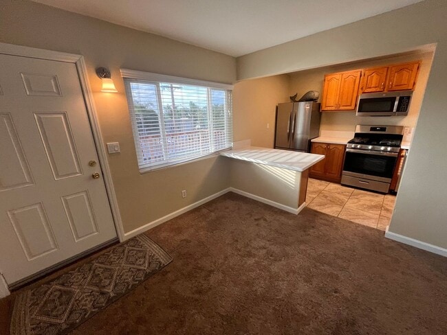 Building Photo - kl303r