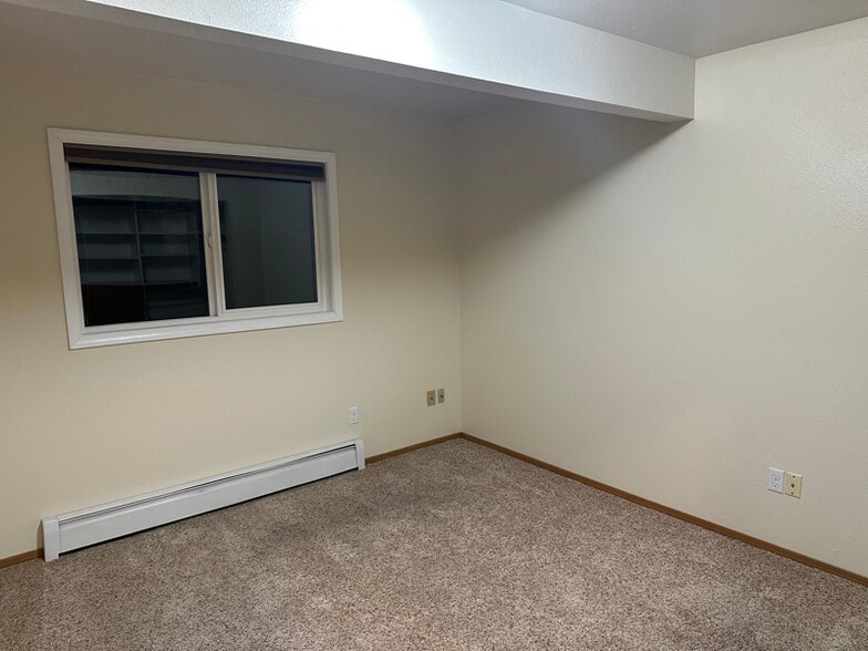 Building Photo - 17119 Coronado St