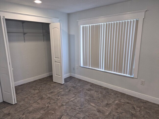 Building Photo - 10509 Montpelier Cir