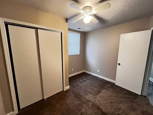 Building Photo - Charming 3 Bed and 1 Bath Home