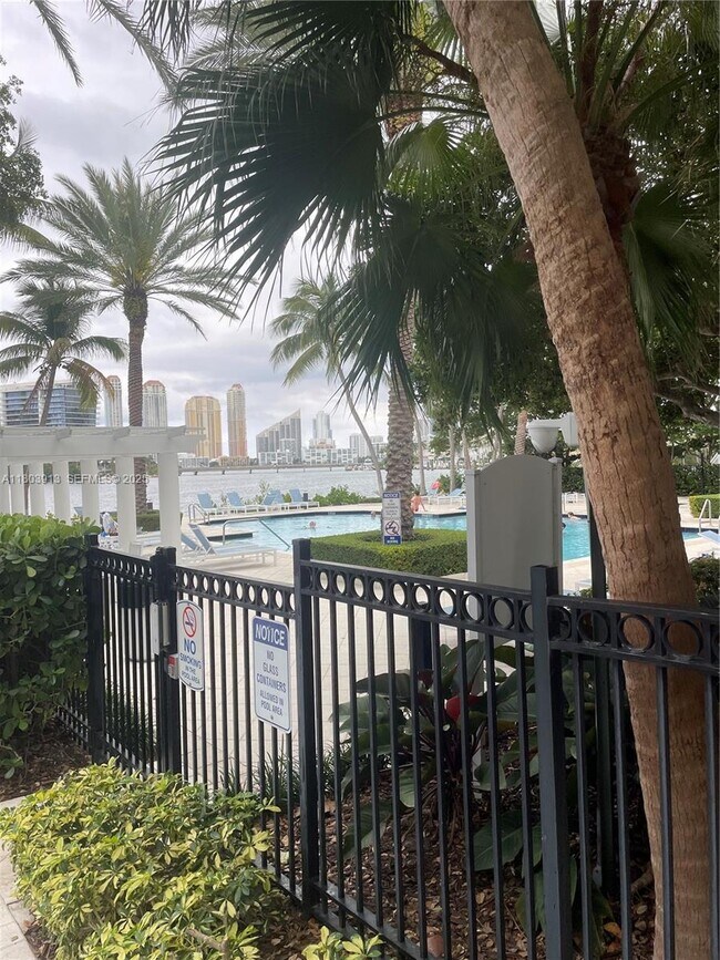 Building Photo - 3155 NE 184th St