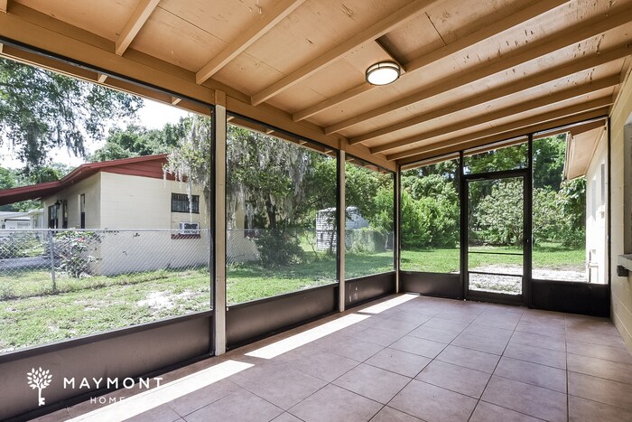 Building Photo - 2531 Carver Ave