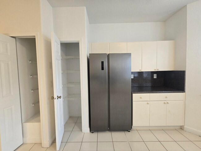 Building Photo - 3517 Shoma Ln