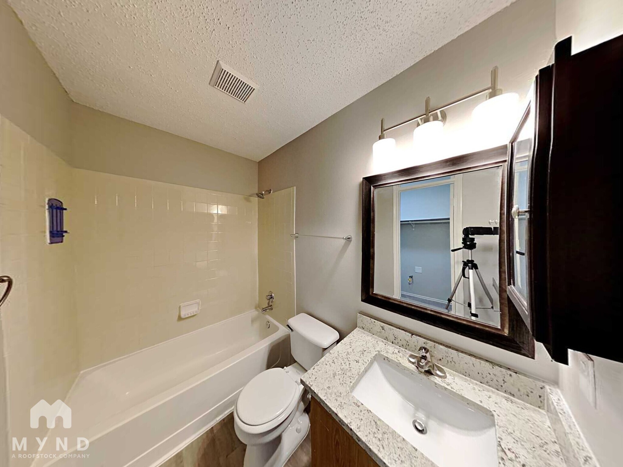 Building Photo - 9703 Cameron Creek