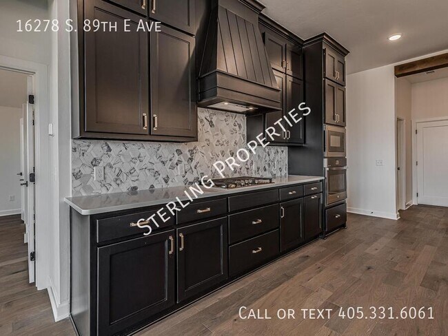 Building Photo - 16278 S 89th E Ave