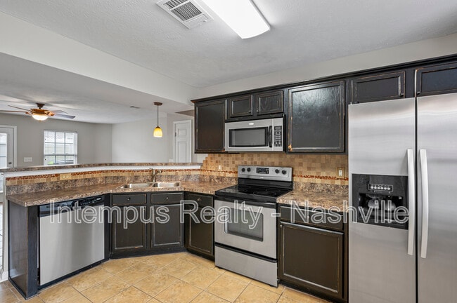 Building Photo - 3019 Burnt Pine Dr