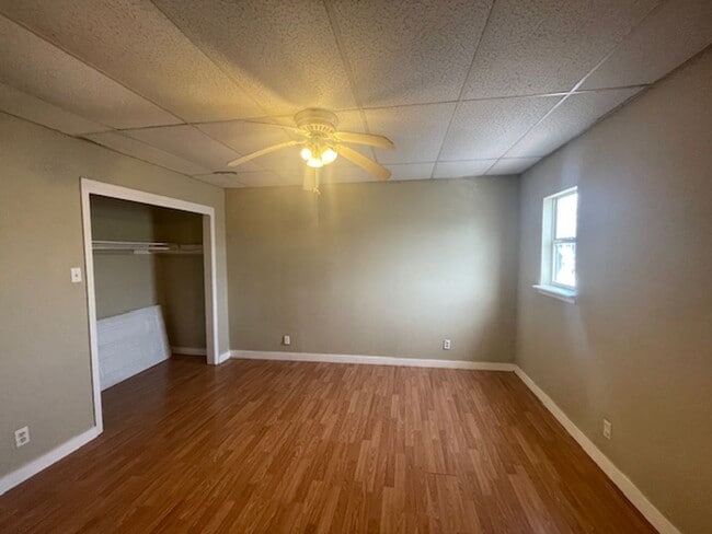 Building Photo - North Bay / central Portland area-Affordable rental-$99 move-in special