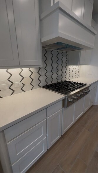 Building Photo - 3300 Little Bluestem Rd