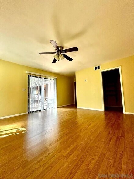Master bedroom sliding patio door - 7627 Pine Blvd