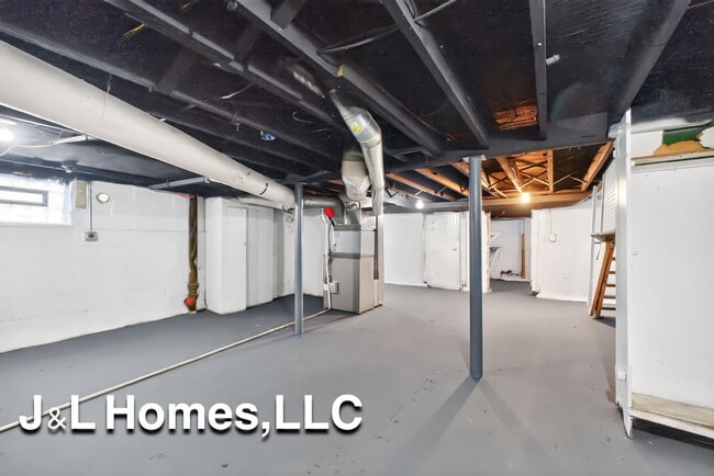 Building Photo - 888 Miller Ave