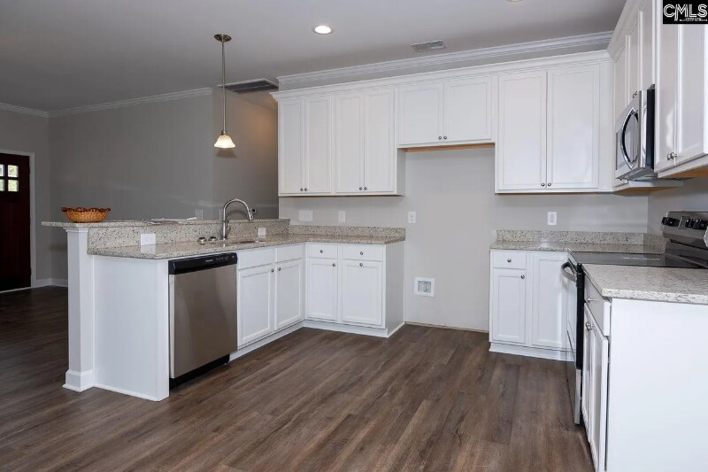 Building Photo - 813 Poplar St