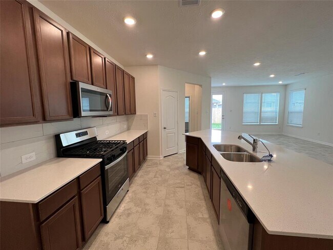 Building Photo - 2107 Katalonia Ln