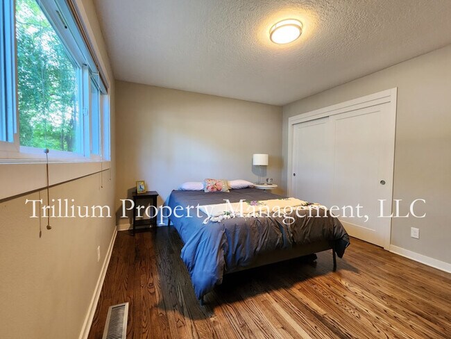 Building Photo - 3929 N Kiska St