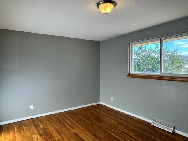 Building Photo - 8305 Acoma St