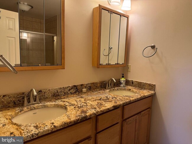 Building Photo - 14386 Bay Water Ct