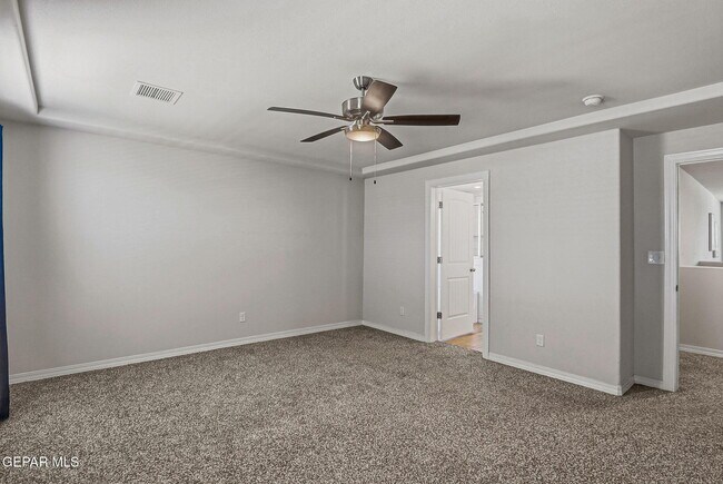 Building Photo - 7509 Enchanted Pk Dr