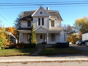 Building Photo - 15 Pond St