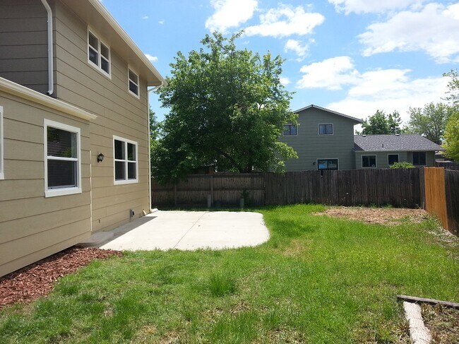 Building Photo - 3005 Marshall Ash Dr