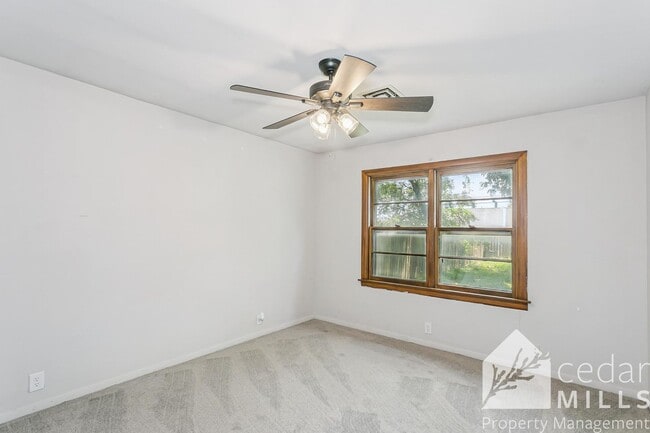 Building Photo - 3 Bedroom Home by St. Joe