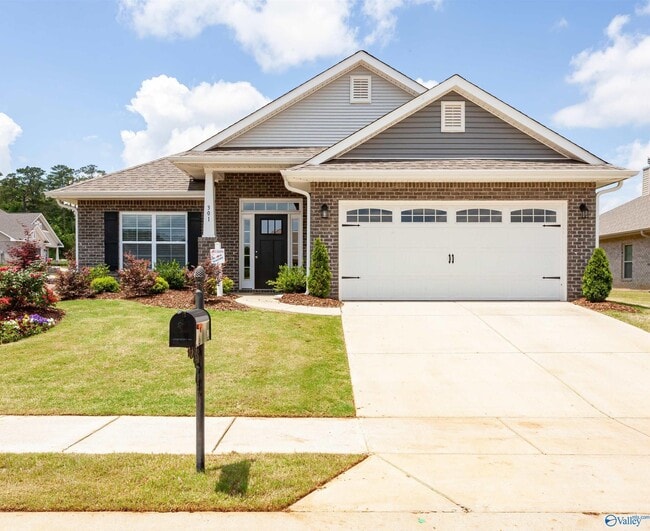 Building Photo - 229 Abercorn Dr