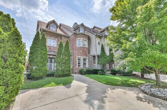 Building Photo - Perfect Brownstone in Sylvan Park near Wes...